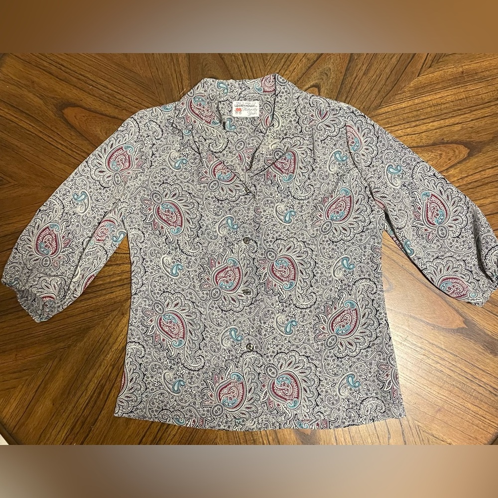 Vintage Women’s Naturally Yours Button Down Blouse Blue & White Paisley Small